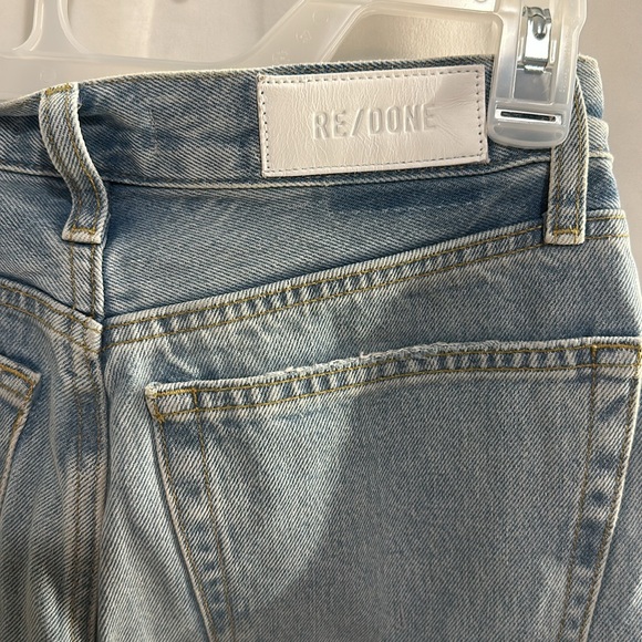RE/DONE Originals 90s High Rise Loose in Breezy Indigo With Rips revolv - Picture 6 of 7